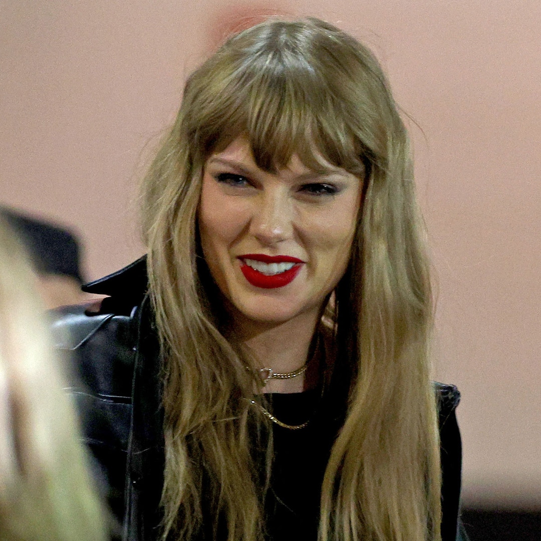 Taylor Swift Brings Her Squad to Cheer on Travis Kelce at NFL Game Taylor Swift Brings Her Squad to Cheer on Travis Kelce at NFL Game